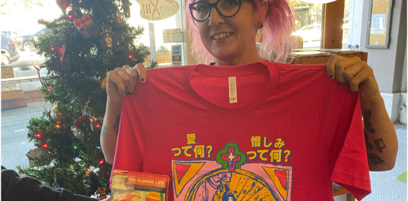 Enter to Win the Super Deluxe Yoshimi Battles The Pink Robots cd box and T-shirt